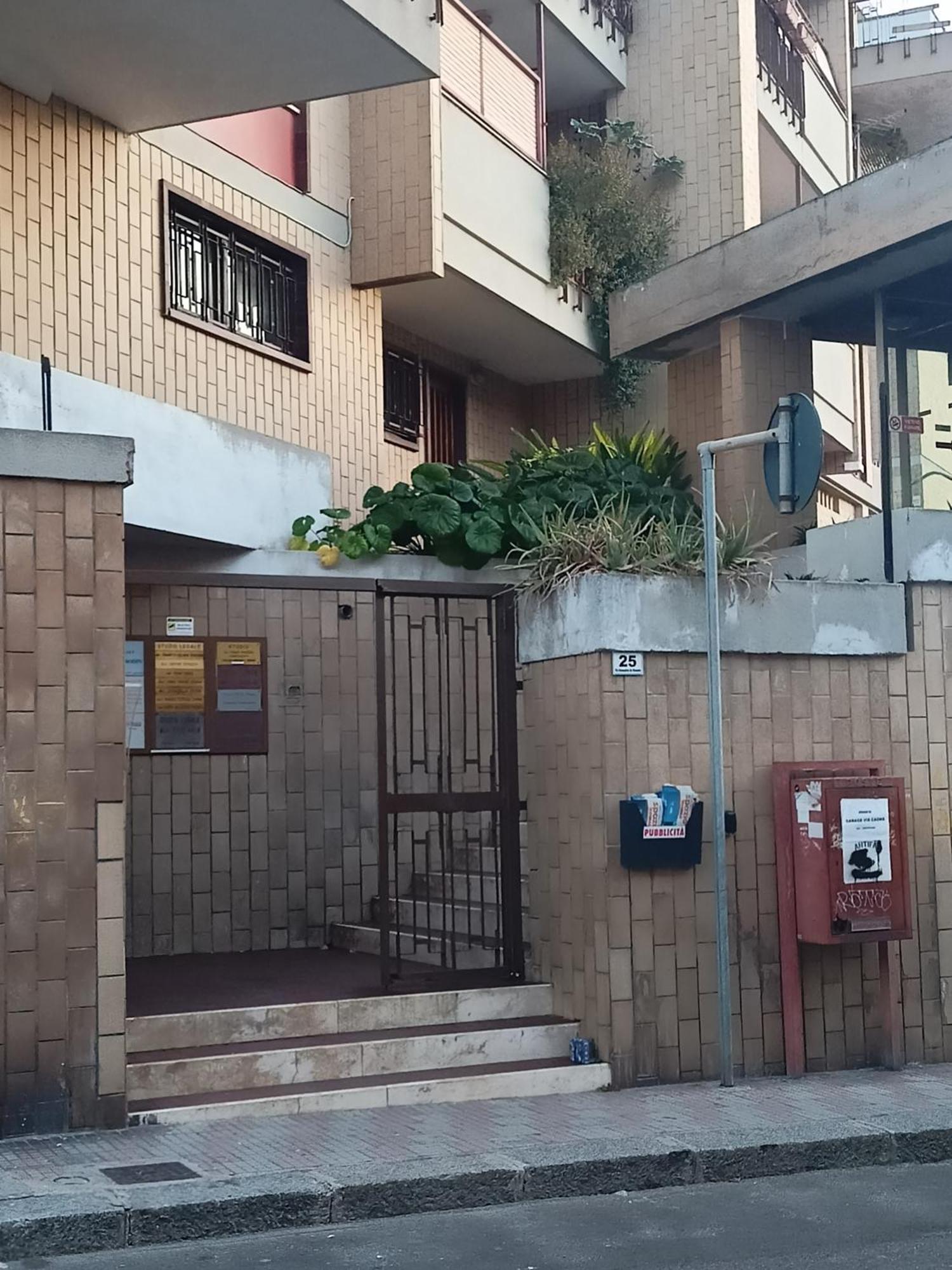 Appartement Jitaku Maine à Cagliari Extérieur photo